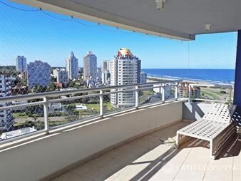 https://web5.gallito.com.uy/apartamento-de-3-dormitorios-en-av-chiverta-inmuebles-24049929