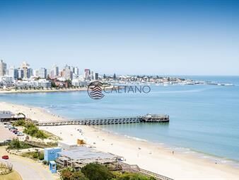 https://web5.gallito.com.uy/apartamento-en-venta-con-espectacular-vista-al-mar-inmuebles-20594535
