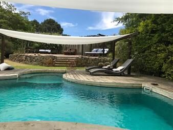 https://www.gallito.com.uy/excelente-casa-de-cuatro-dormitorios-en-venta-en-pinares-inmuebles-18609516