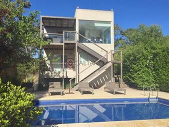 https://web5.gallito.com.uy/espectacular-propiedad-en-montoya-con-todas-las-comodidades-inmuebles-20000848