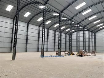 https://www.gallito.com.uy/local-de-1300m2-a-estrenar-en-polo-logistico-inmuebles-18713983