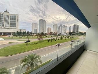 https://www.gallito.com.uy/comodo-apartamento-de-3-dormitorios-en-torre-de-categoria-inmuebles-20291769