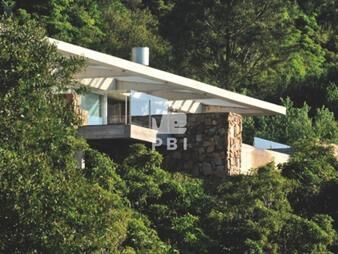 https://www.gallito.com.uy/venta-casa-las-cumbres-punta-ballena-ref-pbi12722-inmuebles-24227010