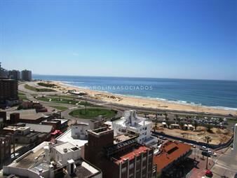 https://web5.gallito.com.uy/apartamento-1-dormitorio-en-venta-en-penã­nsula-inmuebles-22774127