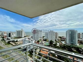 https://web5.gallito.com.uy/excepcional-apartamento-de-4-dormitorios-en-piso-alto-inmuebles-24340436
