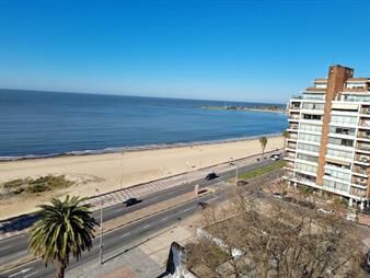 https://web5.gallito.com.uy/apartamento-rambla-pocitos-piso-alto-243-m2-a-recicla-inmuebles-22441462