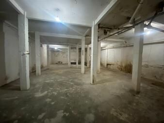 https://web5.gallito.com.uy/local-en-sub-suelo-sobre-calle-colonia-esq-cassinoni-gran-inmuebles-24440700