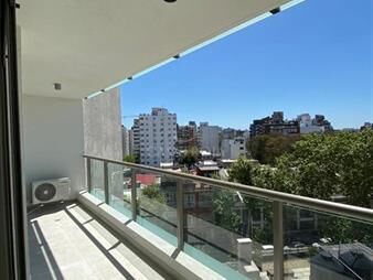 https://www.gallito.com.uy/casatroja-alquiler-apartamento-con-muebles-punta-carretas-1-inmuebles-24514185