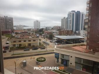 https://web5.gallito.com.uy/apartamento-en-excelente-ubicaciã³n-inmuebles-23482767