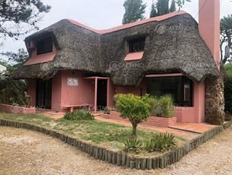 https://web5.gallito.com.uy/oportunidad-en-pinares-punta-del-este-3-dormitorios-inmuebles-22264688