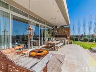 https://www.gallito.com.uy/venta-casa-3-dormitorios-en-la-tahona-viãâ±edos-inmuebles-24606004