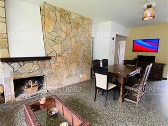 https://web5.gallito.com.uy/casa-en-alquiler-de-temporada-tres-dormitorios-y-dependenci-inmuebles-20740501