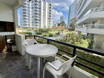 https://web5.gallito.com.uy/apartamento-en-venta-a-una-cuadra-del-mar-y-con-parrillero-inmuebles-24476726