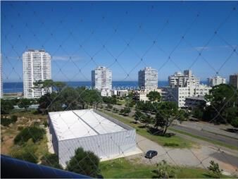 https://web5.gallito.com.uy/departamento-en-venta-de-1-dormitorio-en-torre-one-punta-d-inmuebles-24499800