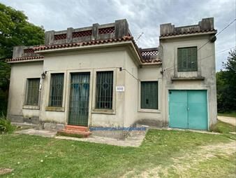 https://web5.gallito.com.uy/terreno-con-construcciones-en-zona-logistica-inmuebles-19544941