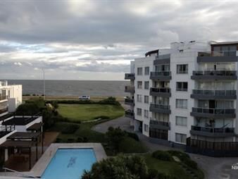 https://www.gallito.com.uy/vendemos-apartamento-de-pinares-punta-del-este-inmuebles-23800585