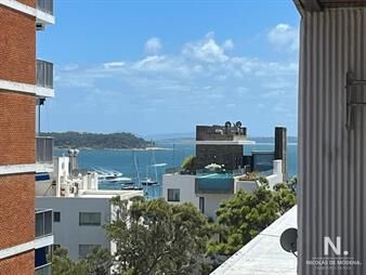 https://web5.gallito.com.uy/venta-de-apartamento-de-1-domitorio-en-peninsula-con-vista-inmuebles-23804699