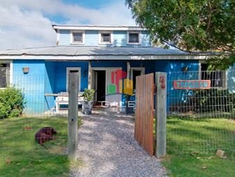 https://web5.gallito.com.uy/impactante-casa-en-la-barra-inmuebles-24890424
