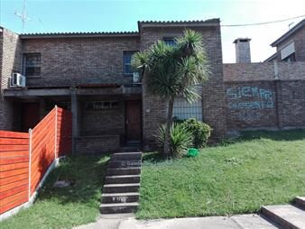 https://web5.gallito.com.uy/duplex-en-complejo-juana-de-ibarburu-inmuebles-13723022