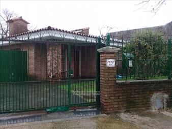 https://web5.gallito.com.uy/excelente-chalet-en-venta-en-colon-alquilado-inmuebles-15054261