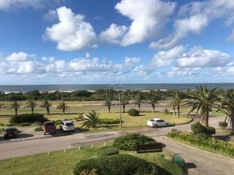 https://web5.gallito.com.uy/oportunidad-para-comprar-apartamento-en-primera-linea-fina-inmuebles-22909952