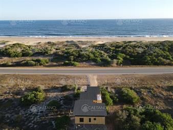 https://web5.gallito.com.uy/casa-en-venta-primera-linea-3-dormitorios-la-juanita-inmuebles-24957818