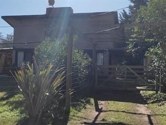 https://web5.gallito.com.uy/preciosa-casa-en-alquiler-anual-zona-pinares-inmuebles-24988201