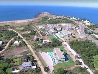 https://www.gallito.com.uy/lote-en-venta-en-el-lomo-de-la-ballena-punta-ballena-inmuebles-24990218