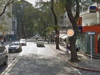 https://web5.gallito.com.uy/proximo-punta-carretas-shopping-sobre-avenida-edificio-en-inmuebles-25032825
