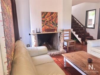 https://web5.gallito.com.uy/venta-de-casa-4-dormitorios-en-la-barra-punta-del-este-inmuebles-25033575