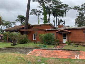 https://web5.gallito.com.uy/casa-en-mansa-en-venta-inmuebles-25034603