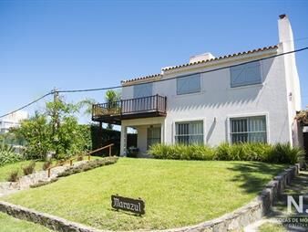 https://web5.gallito.com.uy/ubicada-a-50mts-del-mar-muy-buen-estado-con-linda-vista-inmuebles-25034625