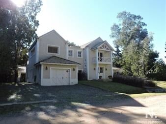 https://web5.gallito.com.uy/casa-a-la-venta-en-la-barra-inmuebles-25034798