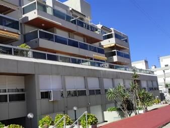 https://web5.gallito.com.uy/apartamento-en-punta-del-este-penã­nsula-inmuebles-25037801