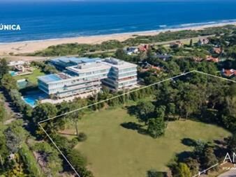 https://www.gallito.com.uy/terreno-en-venta-en-exclusivo-barrio-privado-en-playa-brava-inmuebles-25037916
