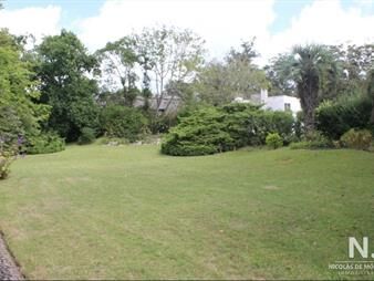 https://web5.gallito.com.uy/oportunidad-vende-terreno-cerca-del-mar-de-playa-mansa-en-inmuebles-25042935