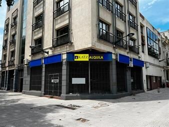 https://web5.gallito.com.uy/excelente-local-esquina-en-rambla-portuaria-120-m2-de-salo-inmuebles-25050169