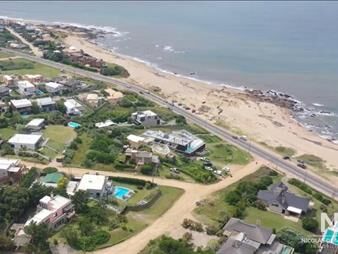 https://www.gallito.com.uy/terreno-de-670m2-en-el-chorro-en-venta-inmuebles-25069910
