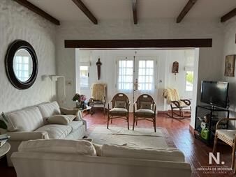 https://www.gallito.com.uy/hermosa-casa-con-vista-al-mar-inmuebles-25036849