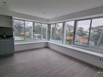 https://web5.gallito.com.uy/venta-de-apartamento-en-punta-del-este-inmuebles-23936716