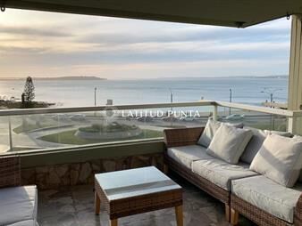 https://web5.gallito.com.uy/apartamento-frente-al-mar-3-suites-mas-dependencia-inmuebles-23699636