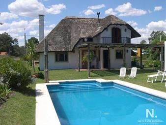 https://www.gallito.com.uy/casa-de-tres-dormitorios-con-piscina-punta-ballena-inmuebles-25036644