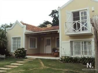 https://web5.gallito.com.uy/casa-de-3-dormitorios-en-la-barra-maldonado-inmuebles-25038397