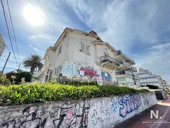 https://web5.gallito.com.uy/casa-peninsula-excelente-ubicacion-a-reciclar-apta-pa-inmuebles-25042877