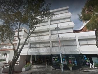 https://web5.gallito.com.uy/apartamento-de-4-dormitorios-en-peninsula-punta-del-este-inmuebles-25038400