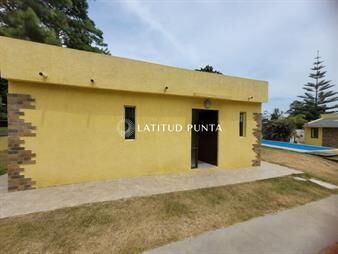 https://web5.gallito.com.uy/casa-3-dormitorios-con-barbacoa-piscina-y-dependencia-inmuebles-25155131