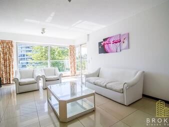 https://web5.gallito.com.uy/oportunidad-en-venta-de-apartamento-en-roosevelt-de-tres-do-inmuebles-25161540