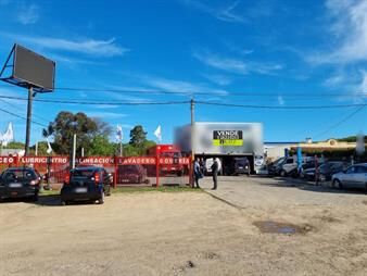 https://web5.gallito.com.uy/local-camino-carrasco-esq-lapuente-inmuebles-25178806