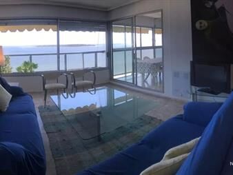 https://web5.gallito.com.uy/venta-apartamento-2-dormitorios-y-dep-en-playa-mansa-frente-inmuebles-25037362