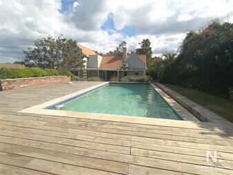 https://web5.gallito.com.uy/casa-en-la-barra-la-barra-inmuebles-25042295